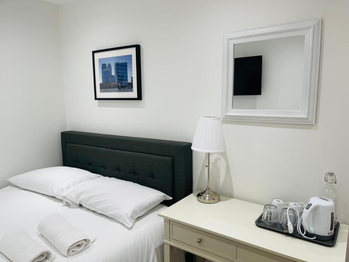 Riverside Premium Double Room Garden View E14 لندن المظهر الخارجي الصورة