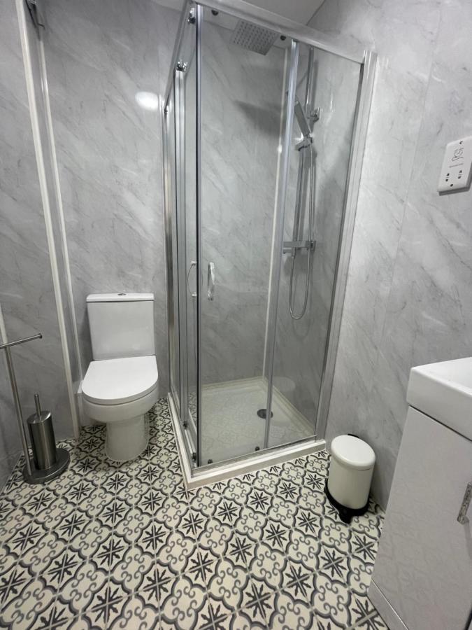 Riverside Premium Double Room Garden View E14 لندن المظهر الخارجي الصورة